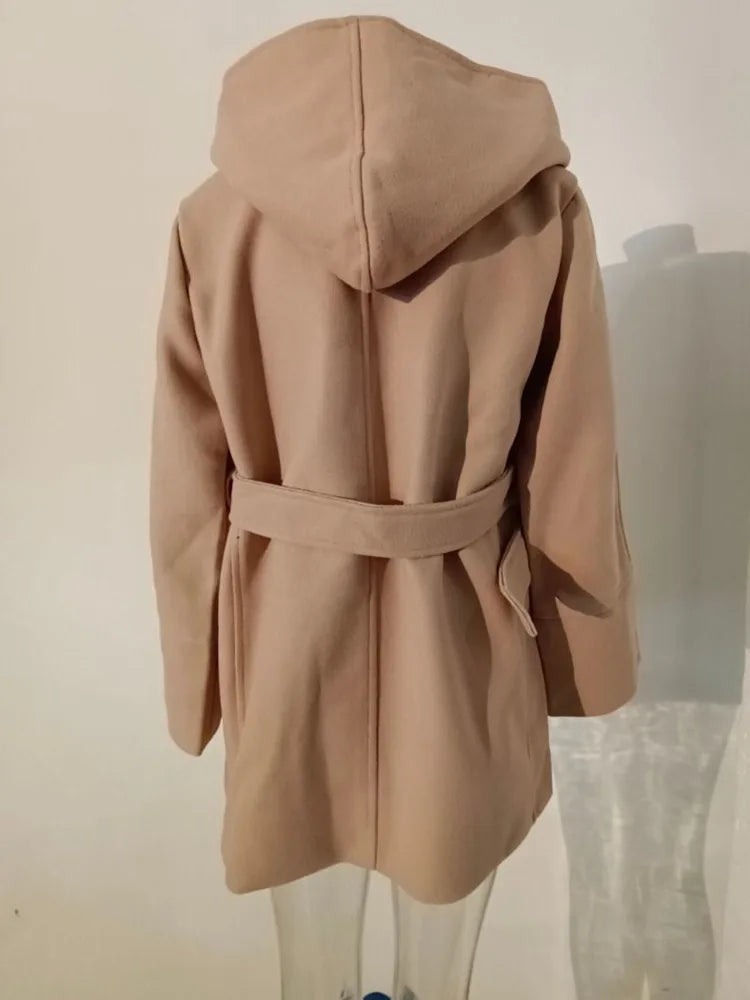 Elira – Manteau en laine avec capuche